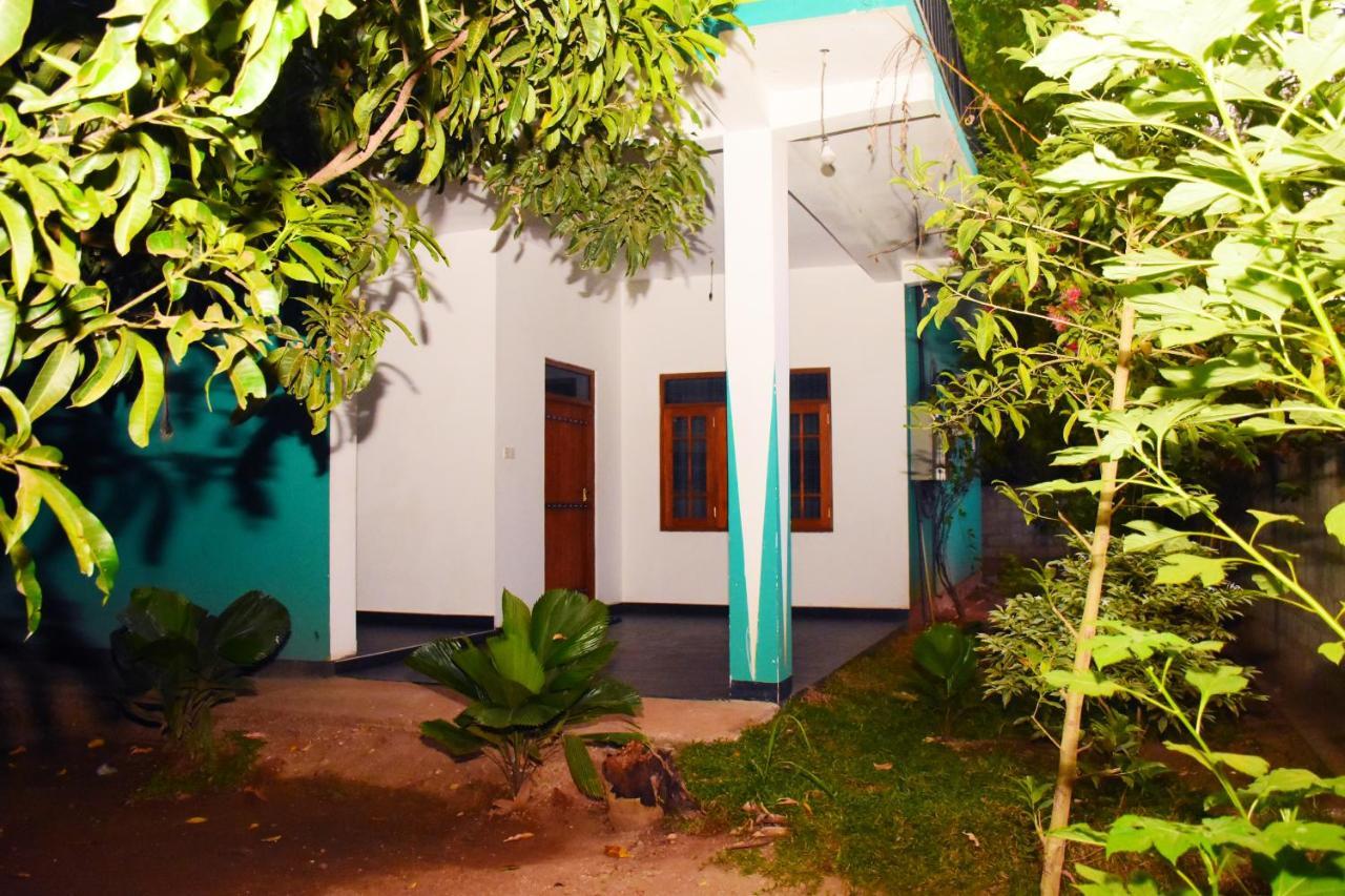 Kuma Safari Lodge Uda Walawe Extérieur photo